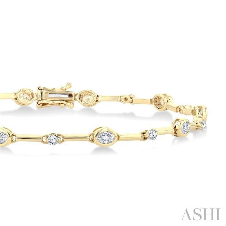 1 1/3 Ctw Bezel Set Oval and Round Cut Diamond Bar Link Bracelet in 14K Yellow Gold