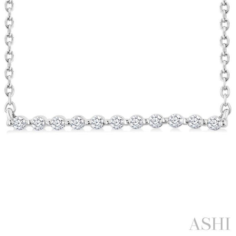 1/10 Ctw Petite Bar Round Cut Diamond Pendant With Chain in Sterling Silver