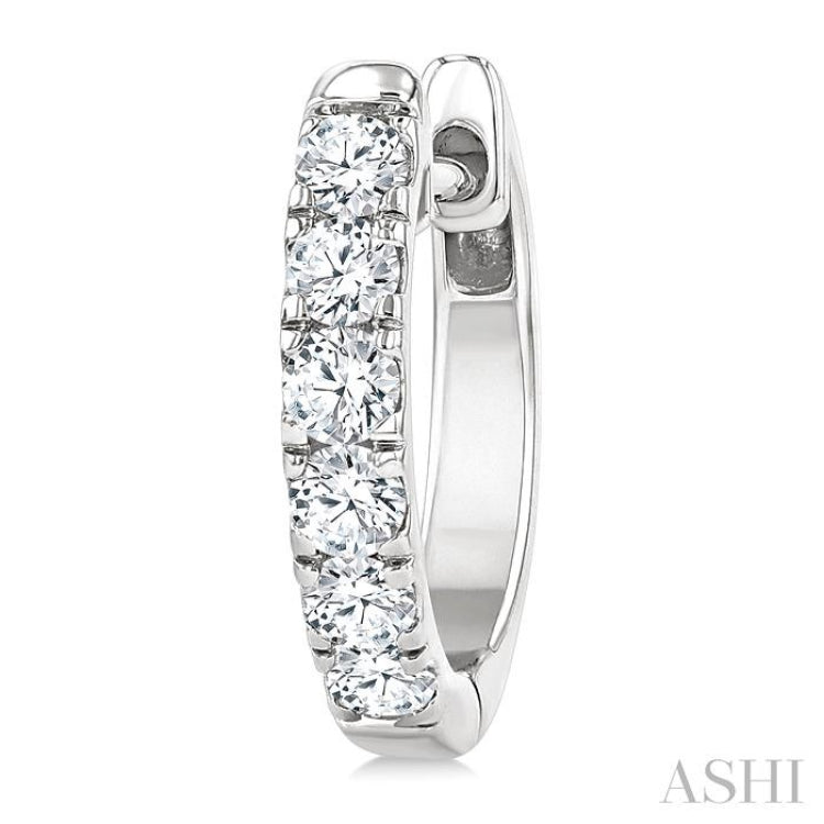 1/2 Ctw Round Cut Diamond Hoop Earrings in 14K White Gold