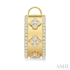 1/2 Ctw Round Cut Diamond Clover Fashion Hoop Earrings in 14K Yellow Gold