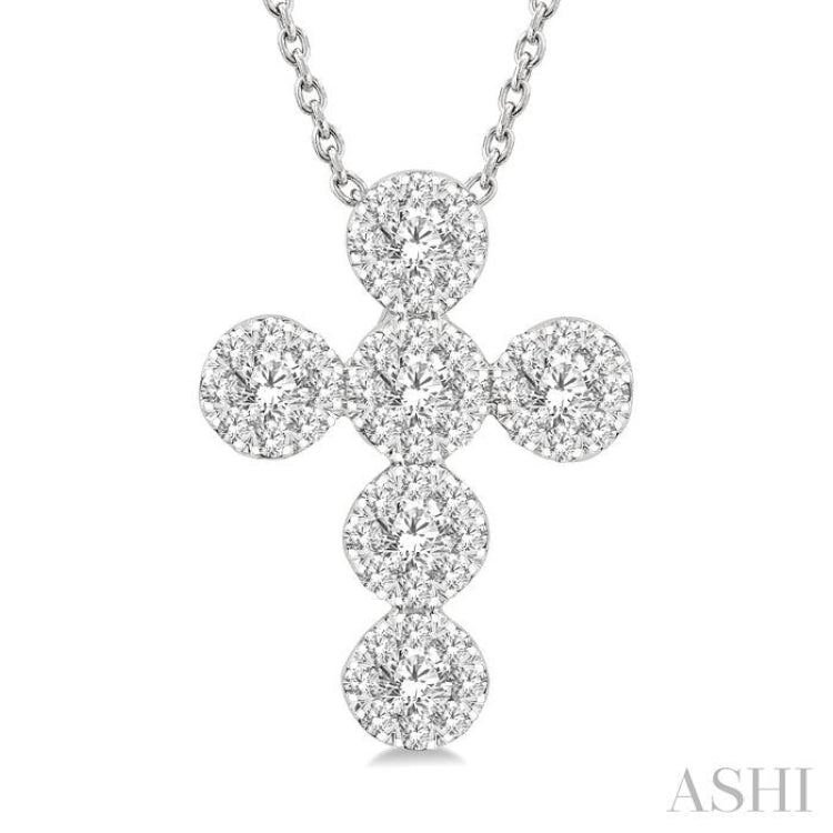 1/2 Ctw Lovebright Cross Round Cut Diamond Fashion Pendant With Chain in 14K White Gold