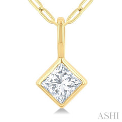 1/5 Ctw Princess Cut Bezel Set Diamond Fashion Pendant with Paperclip Chain in 10K Yellow Gold