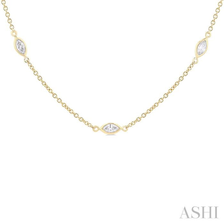 1 1/2 Ctw Marquise Cut Diamond Fashion Necklace in 14K Yellow Gold