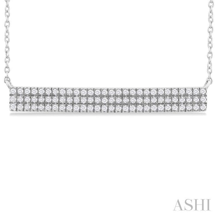1/4 Ctw Bar Triple Row Round Cut Diamond Necklace in 10K White Gold