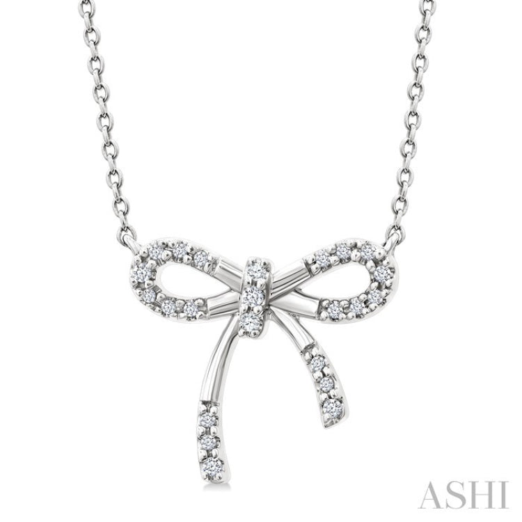1/10 Ctw Bow Round Cut Diamond Fashion Pendant With Chain in Sterling Silver